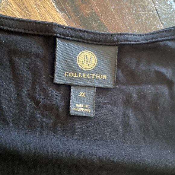 Women’s Dressy Top - Picture 3 of 4